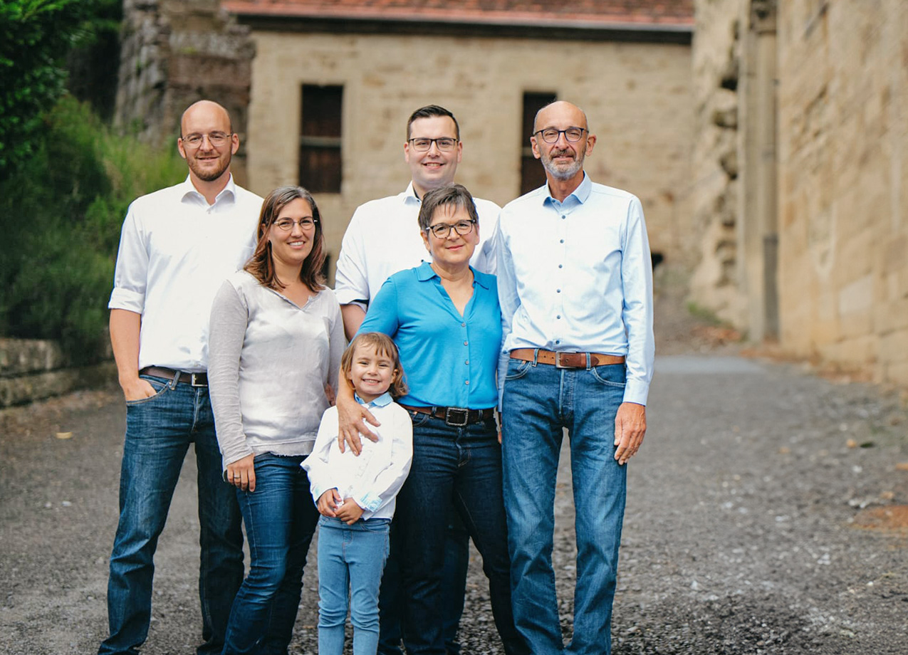 Bio-Weinbau Hönnige / Winzercafe-Neipperg