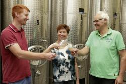 Weingut - Destillerie Stöckel-Hoos