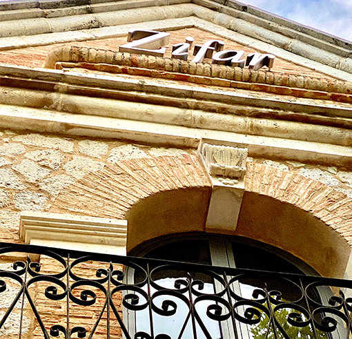 Bodegas ZIFAR, S.L.