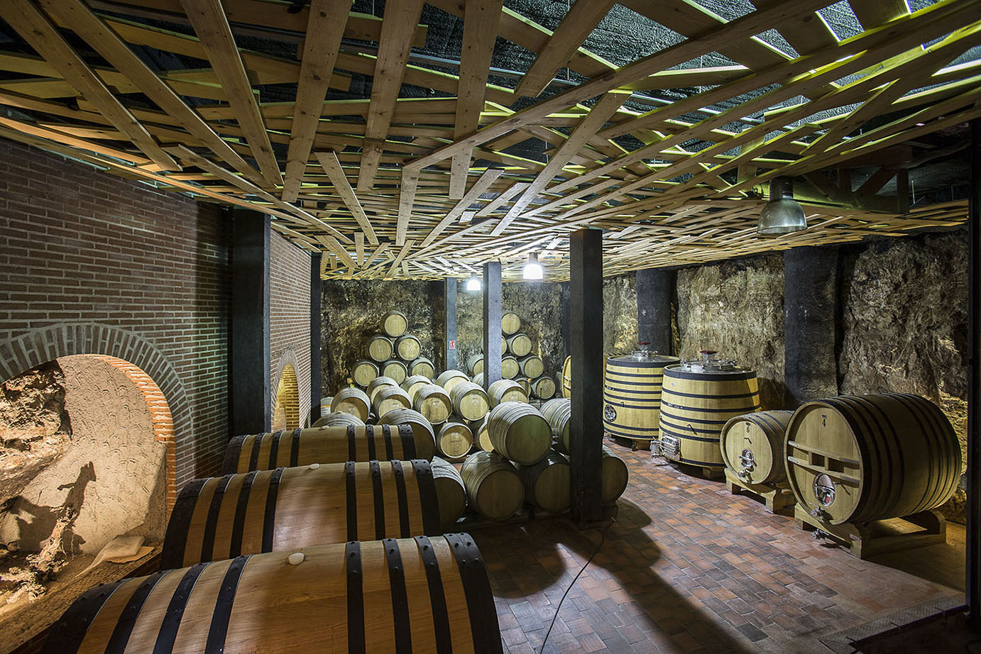 Bodegas Menade, S.L.