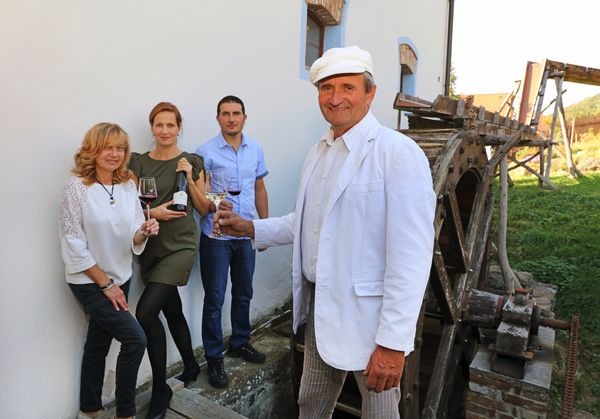 Vína z mlyna - Rodina Demovičová a Soósová