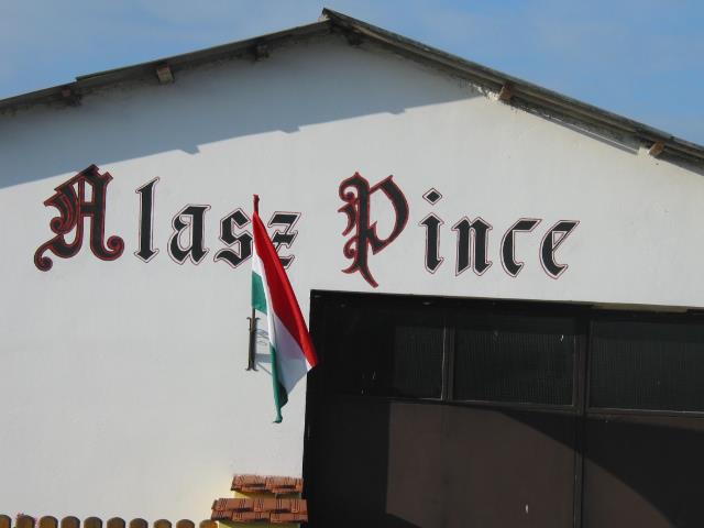 Alasz pince