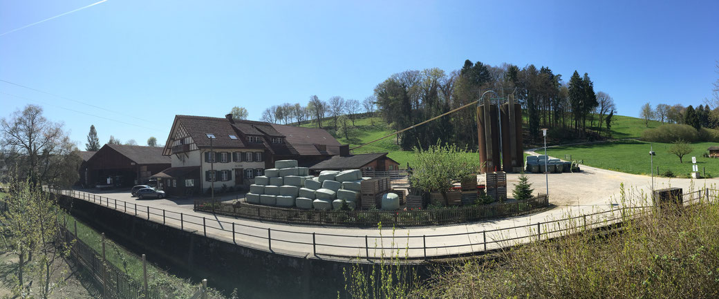Landwirtschaftsbetrieb Familie Schmid