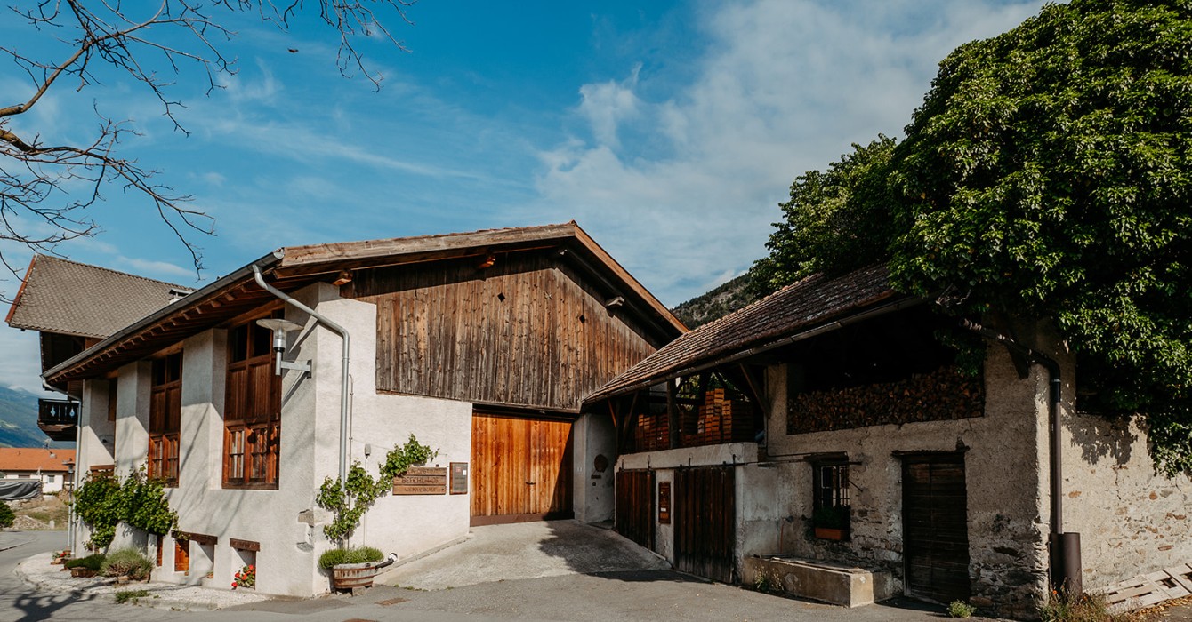 Befehlhof - Schuster Magdalena