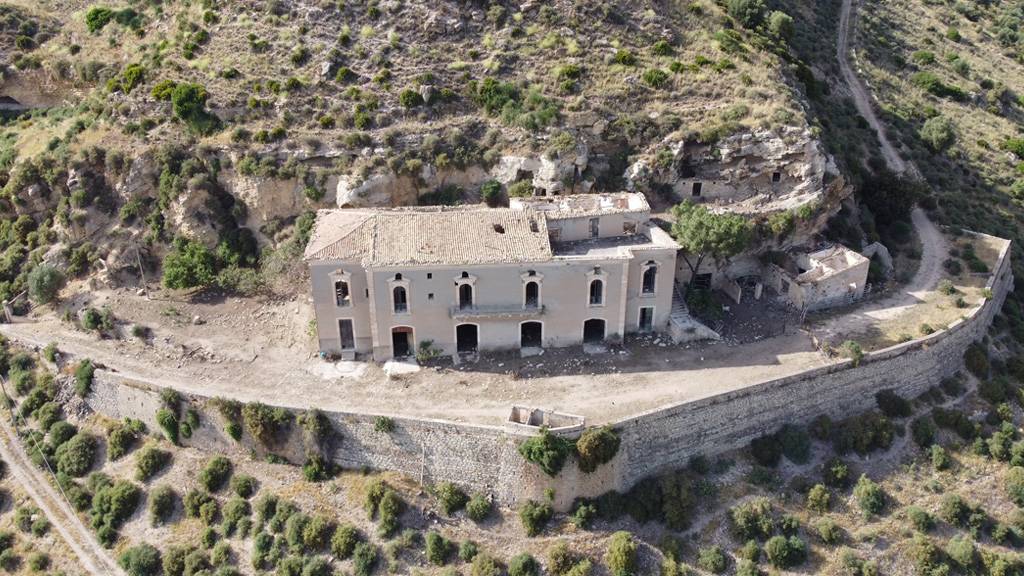 Dimore Di Giurfo Sas di Alessi Achille Società Agricola