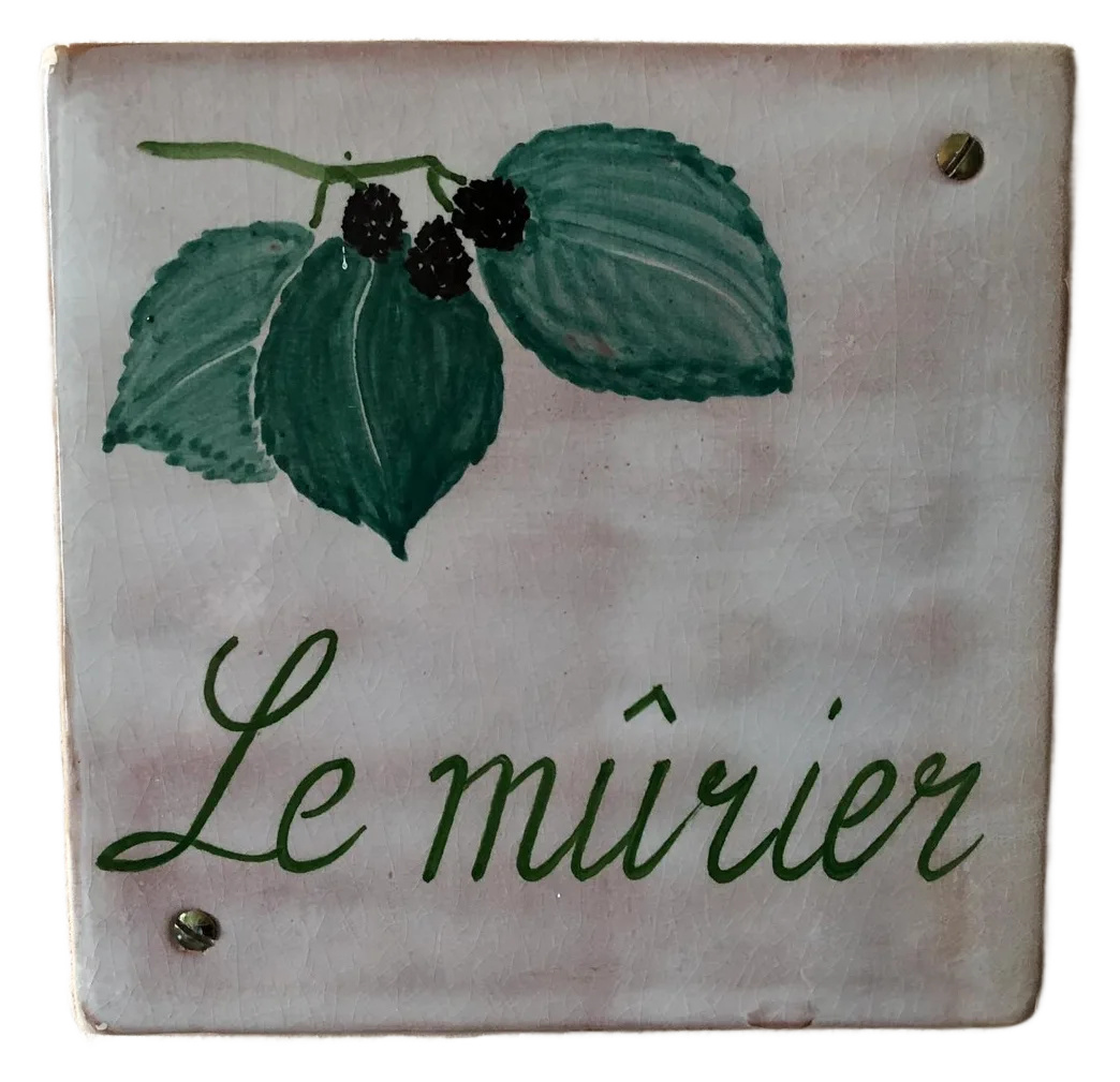 Les Mûriers